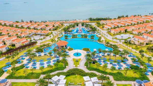Review Centara Mirage Resort Mũi Né: Giá & Trải Nghiệm