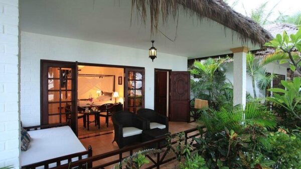 Review Cham Villa: Resort 4 Sao Xanh Mát Mũi Né