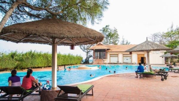 Review Đồi Sứ Resort: Villa riêng tư có hồ bơi