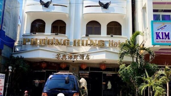 Review khách sạn Phương Hưng: Giá rẻ có đáng ở?