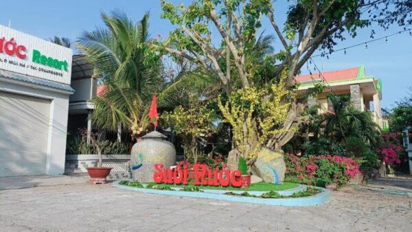 Review Suối Nước Resort Mũi Né chi tiết 2026