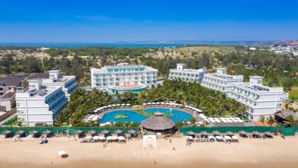 Review The Sailing Bay Beach Resort Mũi Né 4 Sao
